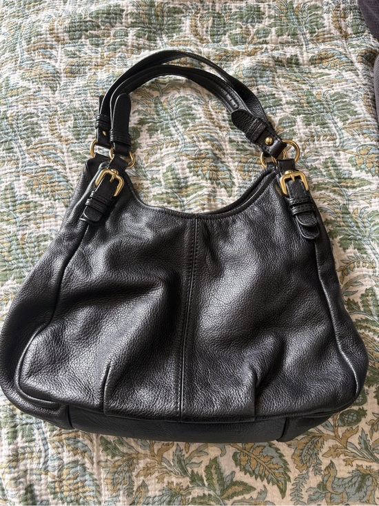 Danier Handbags - Vintage Danier Genuine Leather Hobo Bag – Black w/ Gold Hardware